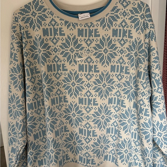Nike Sweaters - Nike Blue and White Snowflake Sweater